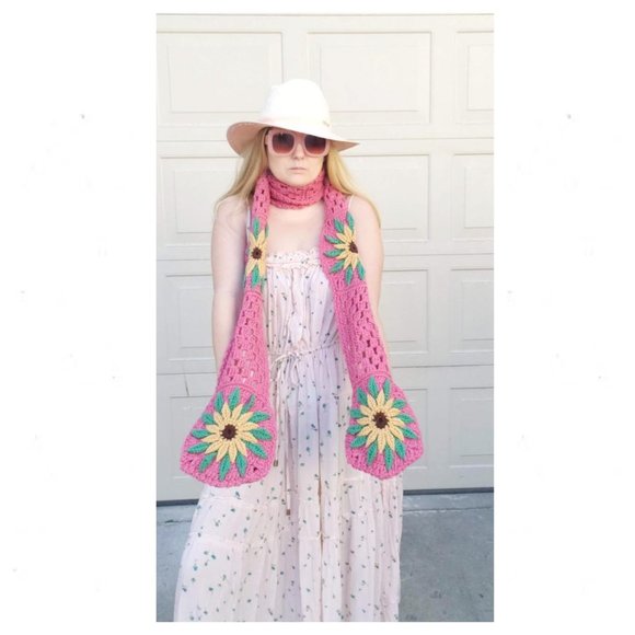 Vintage Pink Handknit Crochet Sunflower Pocket Mitten Scarf - Picture 2 of 5
